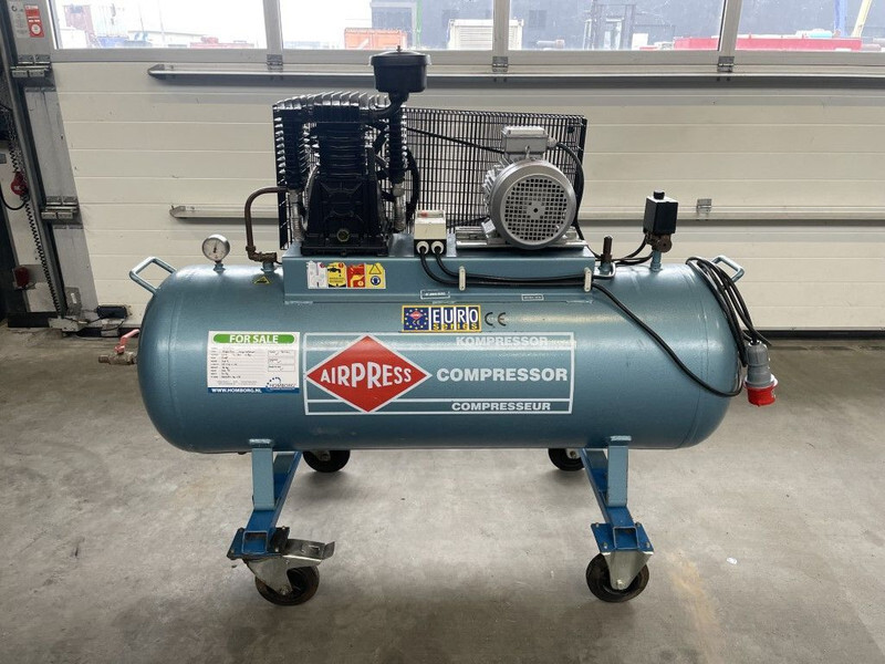 Airpress K300/600 Elektrische Zuigercompressor 3 kW 400 L / min 10 Bar - Воздушный компрессор: фото 1 Airpress K300/600 Elektrische Zuigercompressor 3 kW 400 L / min 10 Bar - Воздушный компрессор: фото 1