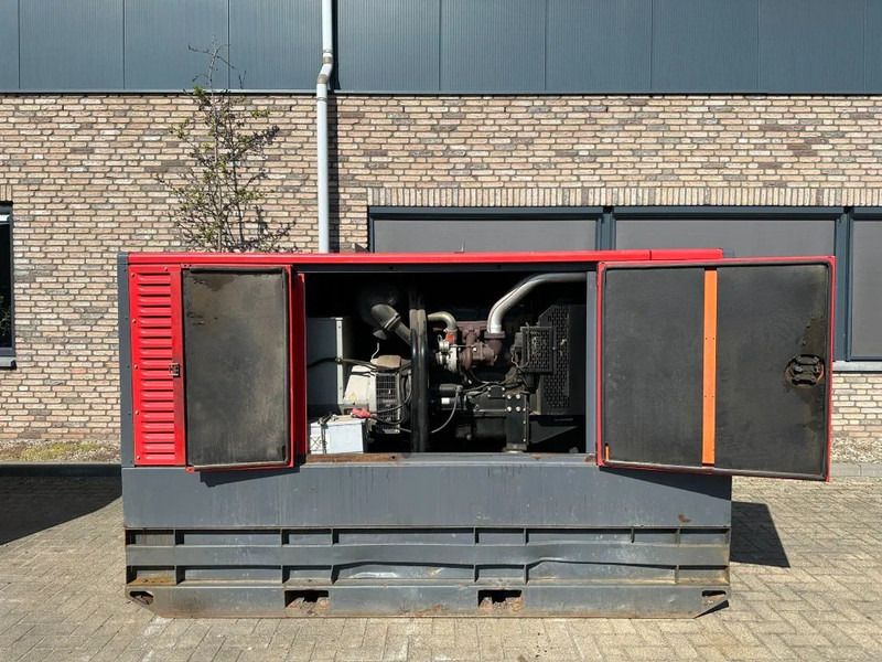 Atlas-Copco QAS 60 Perkins Stamford 60 kVA Silent Rental generatorset - Электрогенератор: фото 3 Atlas-Copco QAS 60 Perkins Stamford 60 kVA Silent Rental generatorset - Электрогенератор: фото 3