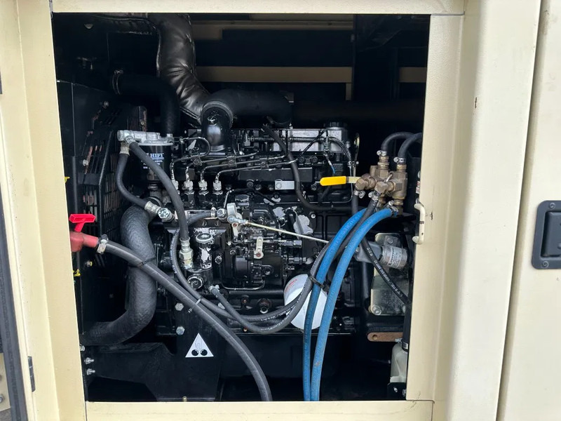 Электрогенератор Doosan G40 Mitsubishi Leroy Somer 40 kVA Silent Rental generatorset: фото 12