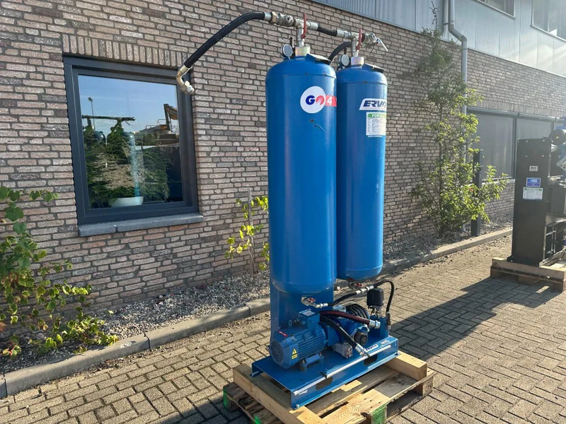 Hogedruk Hogedruk Luchtstart Air starter 30 Bar 15 kW 2 x 150 liter air tank - Насос для воды: фото 2 Hogedruk Hogedruk Luchtstart Air starter 30 Bar 15 kW 2 x 150 liter air tank - Насос для воды: фото 2