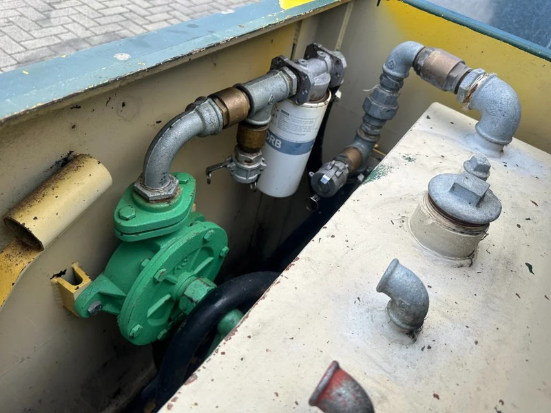 Kiwa IBC Steenbergen KIWA IBC 1500 liter dieseltank met handpomp - Резервуар для хранения: фото 5 Kiwa IBC Steenbergen KIWA IBC 1500 liter dieseltank met handpomp - Резервуар для хранения: фото 5