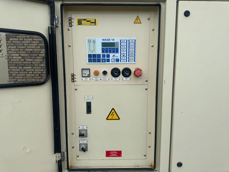 Lombardini LDW 702 Mecc Alte Spa 5 kVA Supersilent noodstroom generatorset as New ! - Электрогенератор: фото 3 Lombardini LDW 702 Mecc Alte Spa 5 kVA Supersilent noodstroom generatorset as New ! - Электрогенератор: фото 3