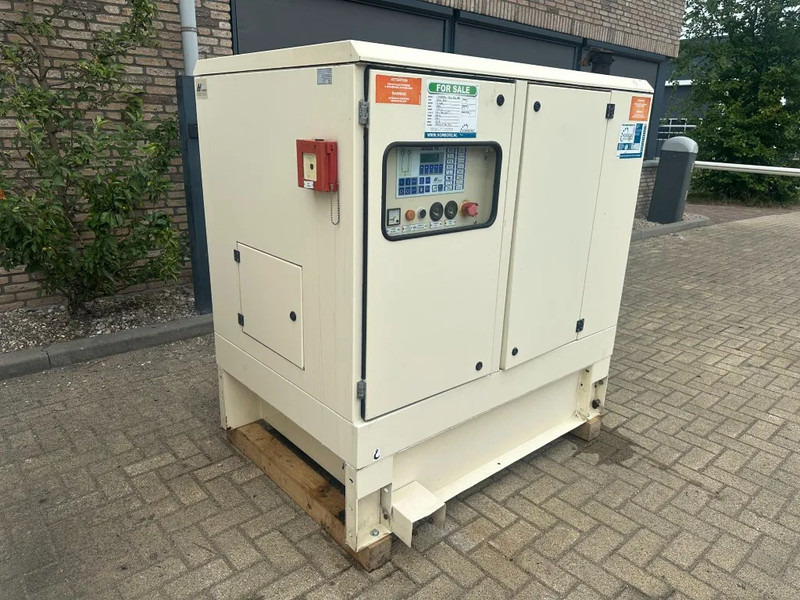 Lombardini LDW 702 Mecc Alte Spa 5 kVA Supersilent noodstroom generatorset as New ! - Электрогенератор: фото 4 Lombardini LDW 702 Mecc Alte Spa 5 kVA Supersilent noodstroom generatorset as New ! - Электрогенератор: фото 4