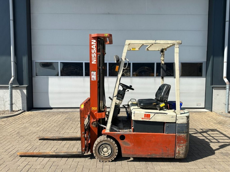 Nissan N01L18U 1.8 ton Triplex Freelift Sideshift Elektra Heftruck Accu 2016 ! - Электропогрузчик: фото 1 Nissan N01L18U 1.8 ton Triplex Freelift Sideshift Elektra Heftruck Accu 2016 ! - Электропогрузчик: фото 1