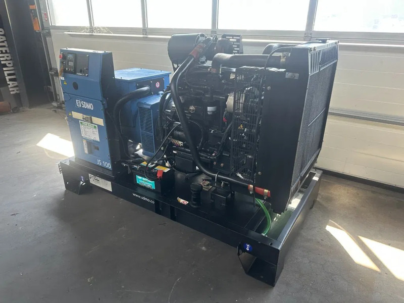 SDMO JS100K John Deere Leroy Somer 100 kVA generatorset - Электрогенератор: фото 5 SDMO JS100K John Deere Leroy Somer 100 kVA generatorset - Электрогенератор: фото 5