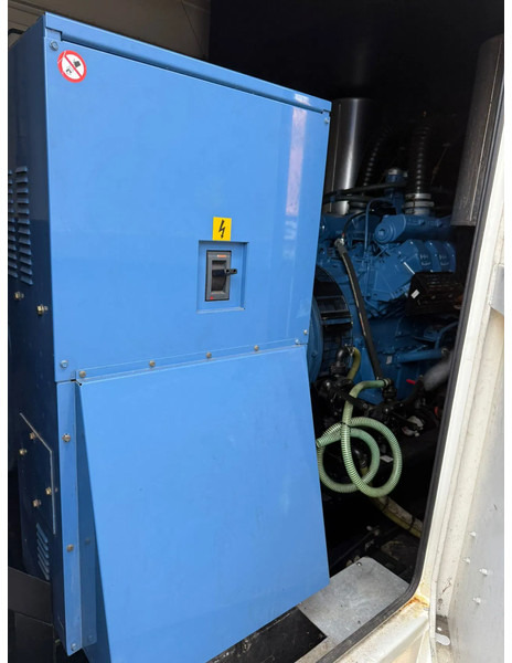 SDMO MTU 12V 2000 Leroy Somer 910 kVA Silent generatorset in 20 ft container - Электрогенератор: фото 5 SDMO MTU 12V 2000 Leroy Somer 910 kVA Silent generatorset in 20 ft container - Электрогенератор: фото 5