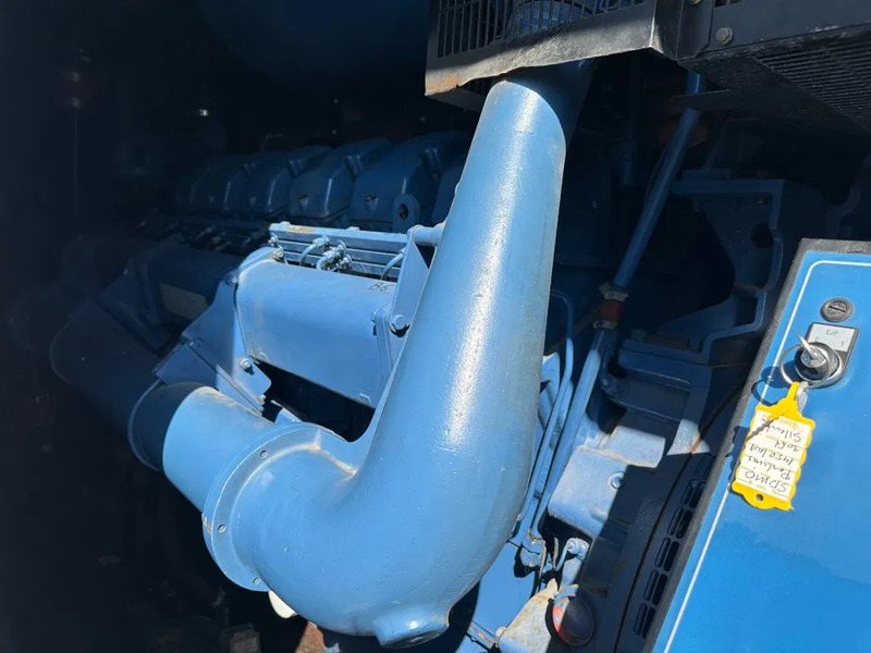 Электрогенератор SDMO Perkins Leroy Somer 1460 kVA Silent generatorset Powerplant in 40 ft container: фото 18