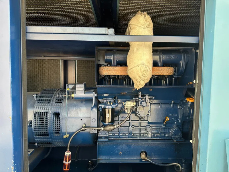 SDMO VM Leroy Somer 30 kVA Silent noodstroom generatorset - Электрогенератор: фото 3 SDMO VM Leroy Somer 30 kVA Silent noodstroom generatorset - Электрогенератор: фото 3