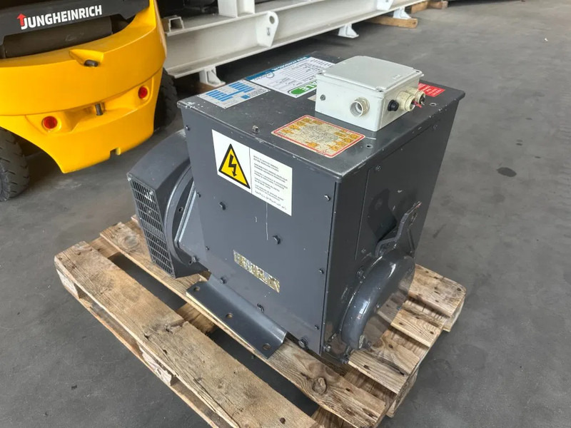 Stamford UC.I224F2 Generatordeel 65 kVA Alternator as New ! - Электрогенератор: фото 5 Stamford UC.I224F2 Generatordeel 65 kVA Alternator as New ! - Электрогенератор: фото 5