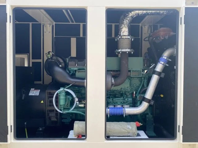 Volvo TAD 1642 GE Stamford 650 kVA Supersilent generatorset New ! - Электрогенератор: фото 2 Volvo TAD 1642 GE Stamford 650 kVA Supersilent generatorset New ! - Электрогенератор: фото 2