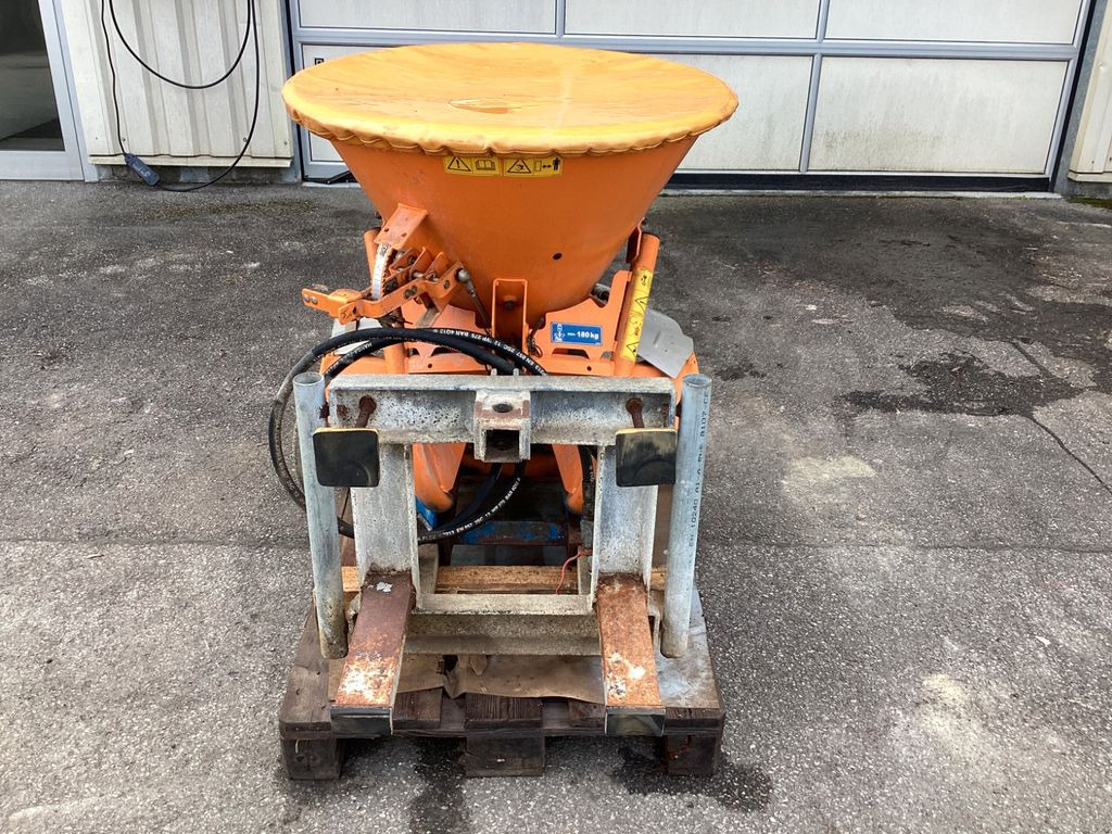Rauch SA121 R Typ 4 Salzstreuer Splittstreuer hydr. - Разбрасыватель песка/ Соли: фото 4 Rauch SA121 R Typ 4 Salzstreuer Splittstreuer hydr. - Разбрасыватель песка/ Соли: фото 4