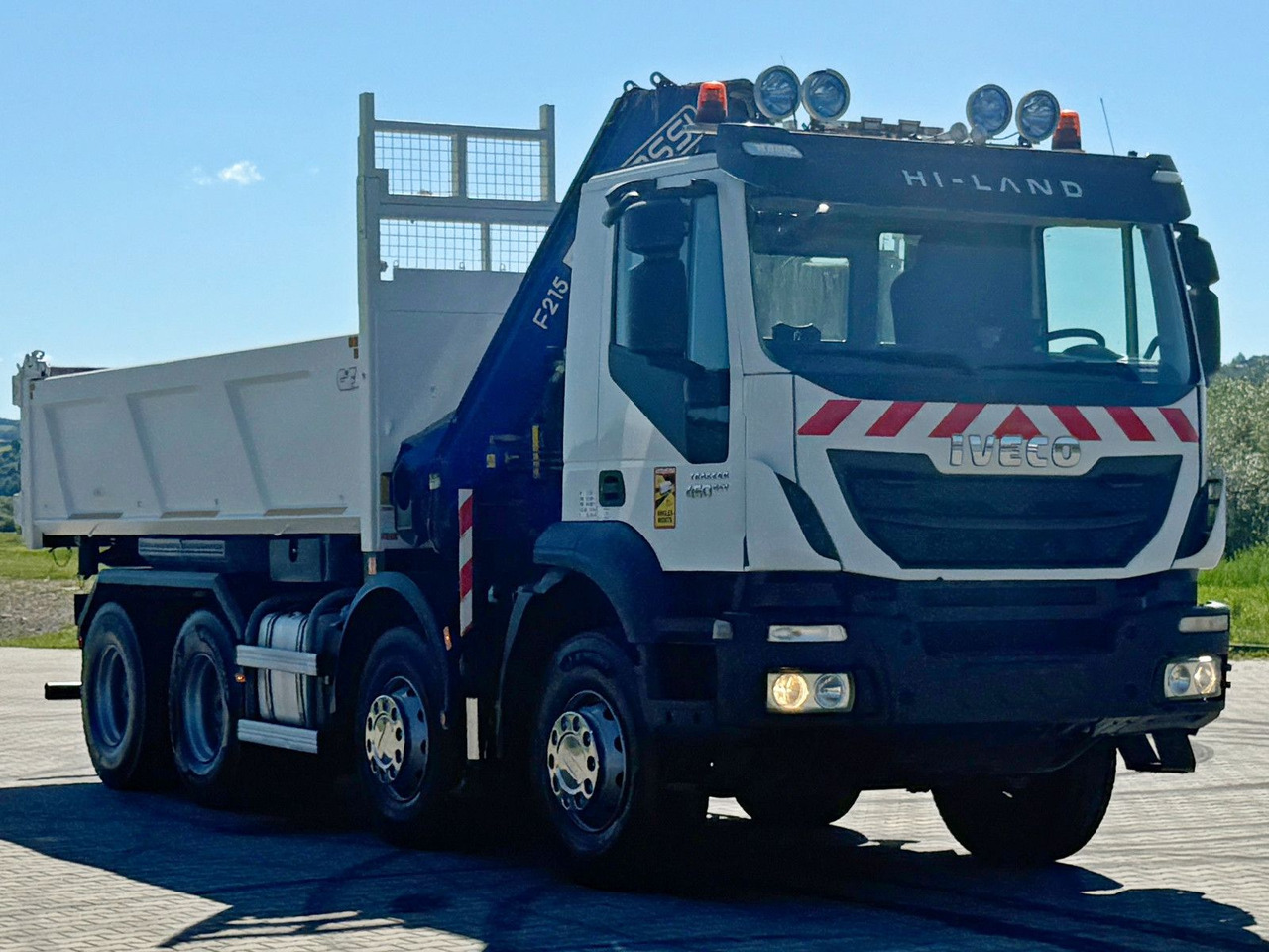 Iveco TRAKKER 450 * FASSI F215A.0.22 + FUNK / 8x4 *TOP - Автоманипулятор: фото 4 Iveco TRAKKER 450 * FASSI F215A.0.22 + FUNK / 8x4 *TOP - Автоманипулятор: фото 4