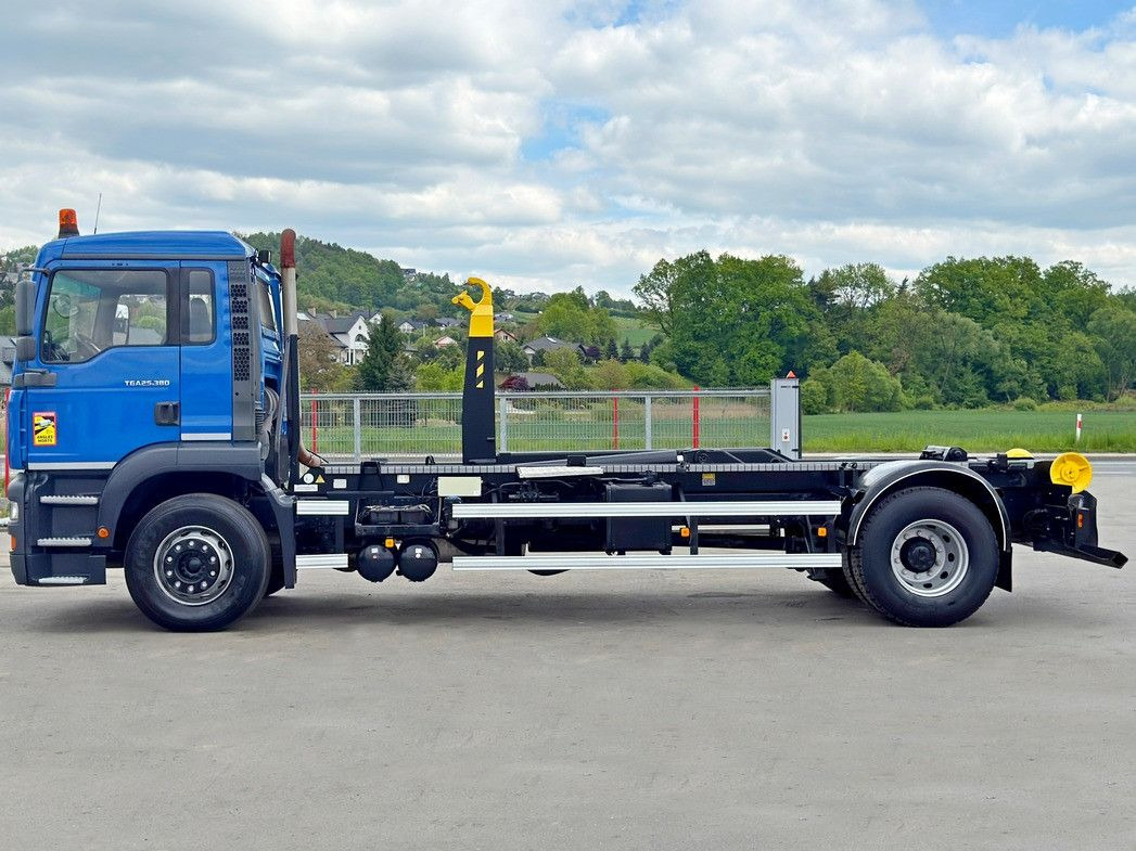 MAN TGA 18.310 Abrollkipper * Top Zustand! MAN TGA 18.310 Abrollkipper * Top Zustand! - Крюковой мультилифт: фото 5 MAN TGA 18.310 Abrollkipper * Top Zustand! MAN TGA 18.310 Abrollkipper * Top Zustand! - Крюковой мультилифт: фото 5