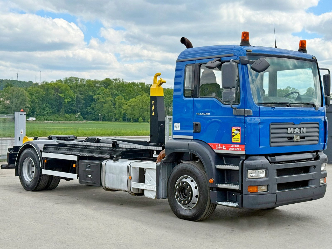 MAN TGA 18.310 Abrollkipper * Top Zustand! MAN TGA 18.310 Abrollkipper * Top Zustand! - Крюковой мультилифт: фото 3 MAN TGA 18.310 Abrollkipper * Top Zustand! MAN TGA 18.310 Abrollkipper * Top Zustand! - Крюковой мультилифт: фото 3