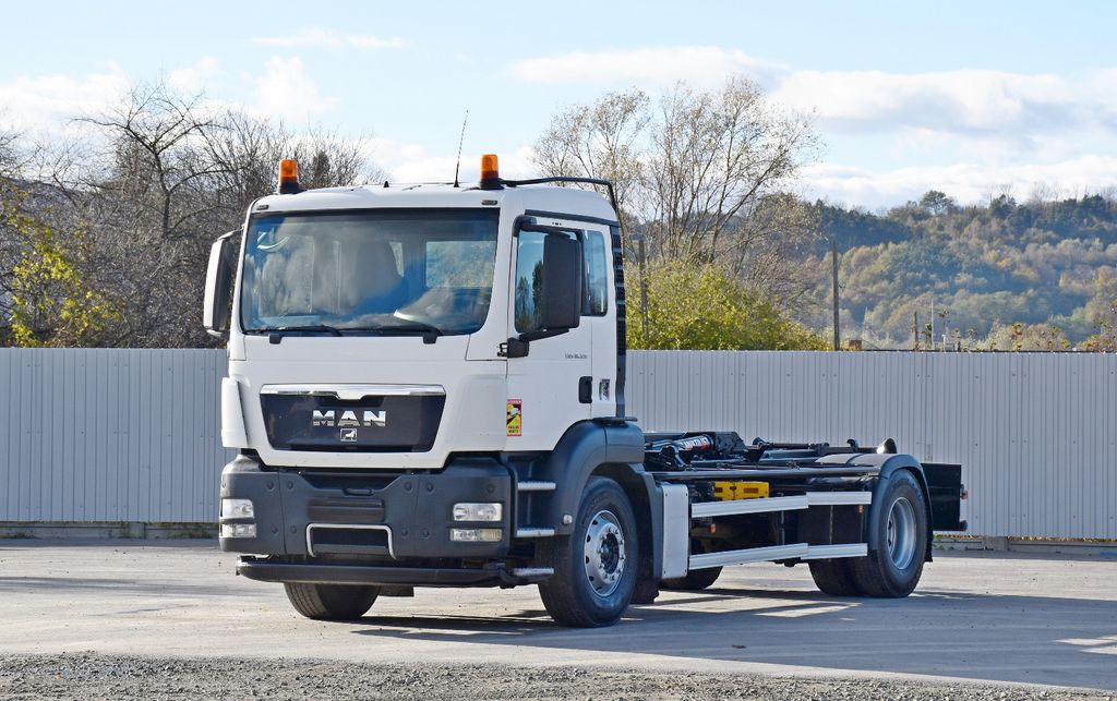 MAN TGS 18.320 Abrollkipper * Top Zustand! MAN TGS 18.320 Abrollkipper * Top Zustand! - Крюковой мультилифт: фото 1 MAN TGS 18.320 Abrollkipper * Top Zustand! MAN TGS 18.320 Abrollkipper * Top Zustand! - Крюковой мультилифт: фото 1