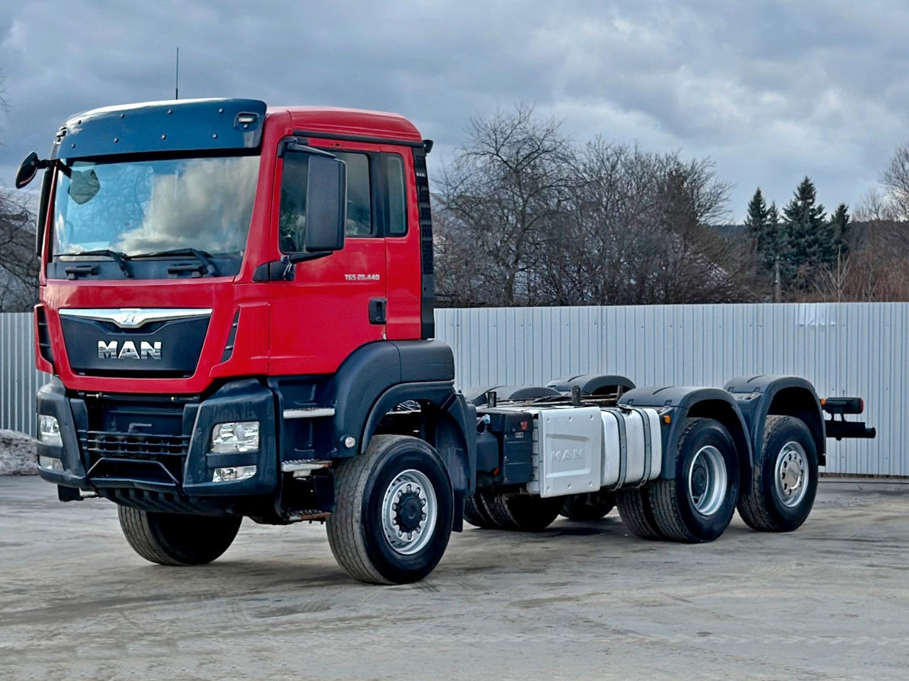 MAN TGS 28.440* PLATFORM 6,20 m* 6x6 - Грузовик-шасси: фото 2 MAN TGS 28.440* PLATFORM 6,20 m* 6x6 - Грузовик-шасси: фото 2