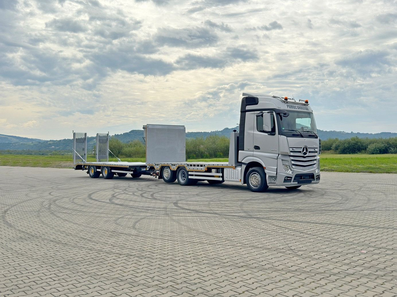 Mercedes-Benz ACTROS 2542 *ABSCHLEPPWAGEN 8,50m+Anhänger 7,32m - Эвакуатор: фото 2 Mercedes-Benz ACTROS 2542 *ABSCHLEPPWAGEN 8,50m+Anhänger 7,32m - Эвакуатор: фото 2