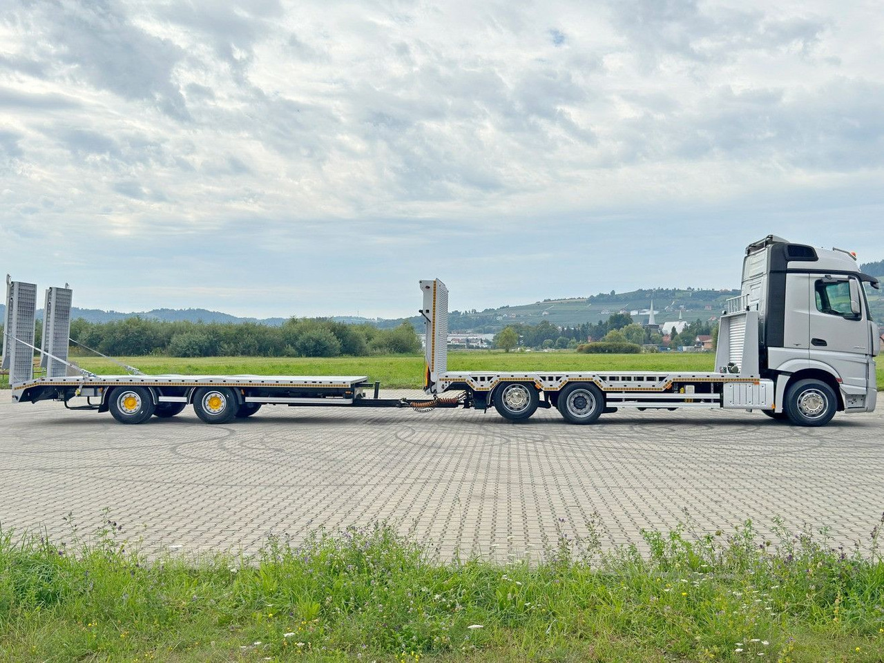 Mercedes-Benz ACTROS 2542 *ABSCHLEPPWAGEN 8,50m+Anhänger 7,32m - Эвакуатор: фото 4 Mercedes-Benz ACTROS 2542 *ABSCHLEPPWAGEN 8,50m+Anhänger 7,32m - Эвакуатор: фото 4