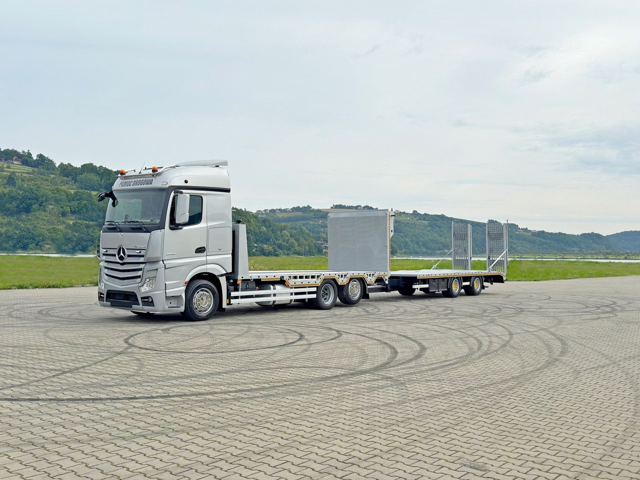Mercedes-Benz ACTROS 2542 *ABSCHLEPPWAGEN 8,50m+Anhänger 7,32m - Эвакуатор: фото 1 Mercedes-Benz ACTROS 2542 *ABSCHLEPPWAGEN 8,50m+Anhänger 7,32m - Эвакуатор: фото 1