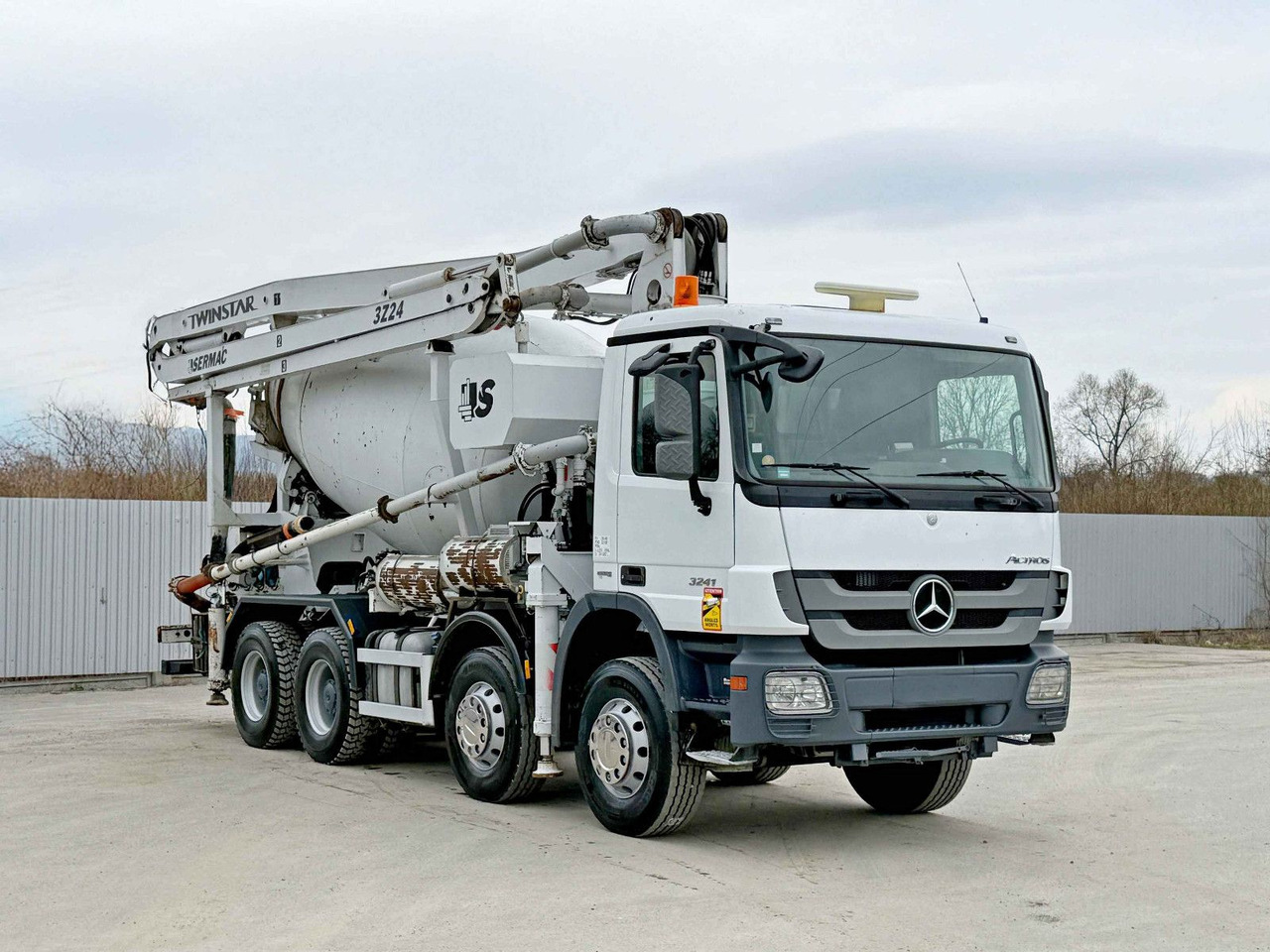 Mercedes-Benz ACTROS 3241 * Betonpumpe 24 m + FUNK / 8x4 - Автобетононасос: фото 1 Mercedes-Benz ACTROS 3241 * Betonpumpe 24 m + FUNK / 8x4 - Автобетононасос: фото 1