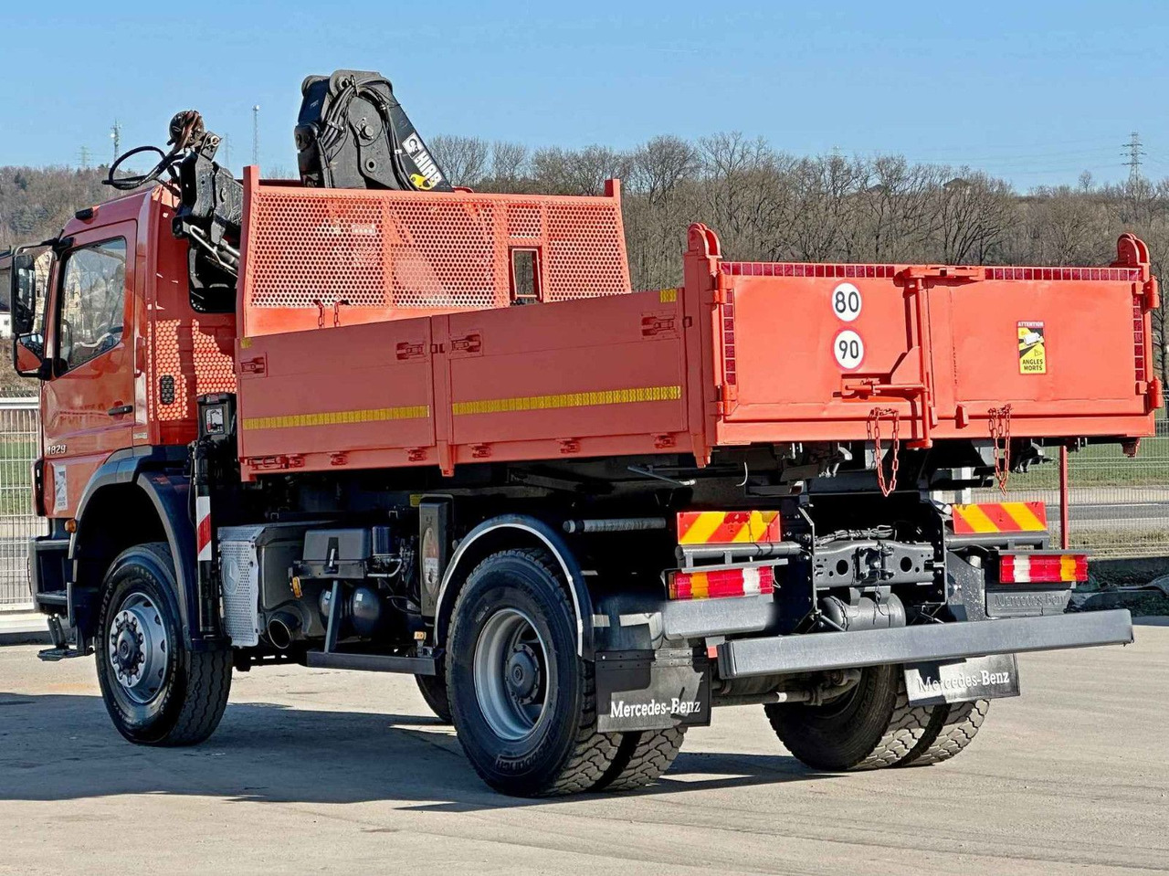 Mercedes-Benz AXOR 1829 * HIAB 1111 HIDUO + FUNK * TOP * 4x4 - Автоманипулятор: фото 5 Mercedes-Benz AXOR 1829 * HIAB 1111 HIDUO + FUNK * TOP * 4x4 - Автоманипулятор: фото 5