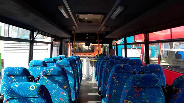 2004 Mercedes 33 seat dual purpose minicoach - Пригородный автобус: фото 5 2004 Mercedes 33 seat dual purpose minicoach - Пригородный автобус: фото 5