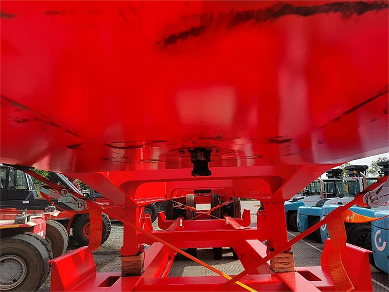 Погрузочно-разгрузочная техника Novatech Terminal Trailer TT 65T 45FT: фото 14