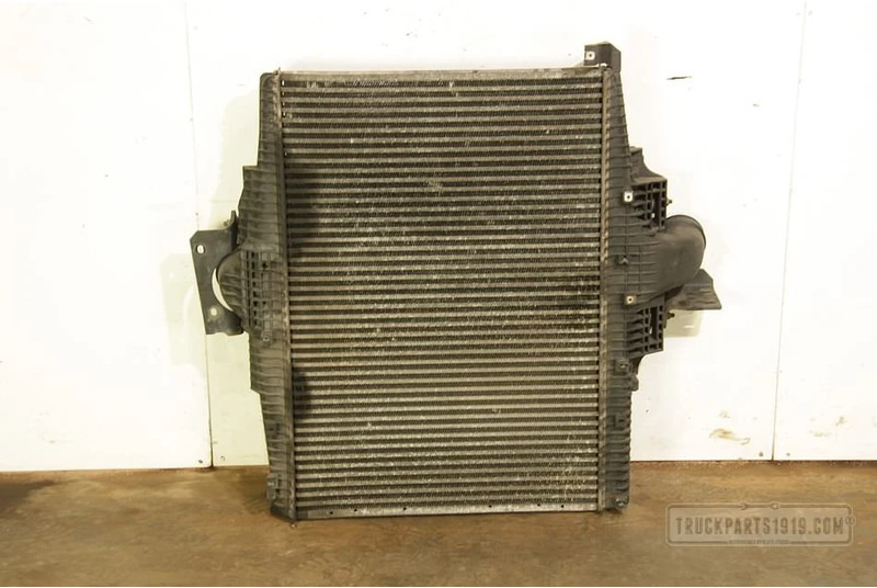 Behr HELLA SERVICE Cooling System Interkoeler MERCEDES-BENZ AXOR - Радиатор для Грузовиков: фото 2 Behr HELLA SERVICE Cooling System Interkoeler MERCEDES-BENZ AXOR - Радиатор для Грузовиков: фото 2
