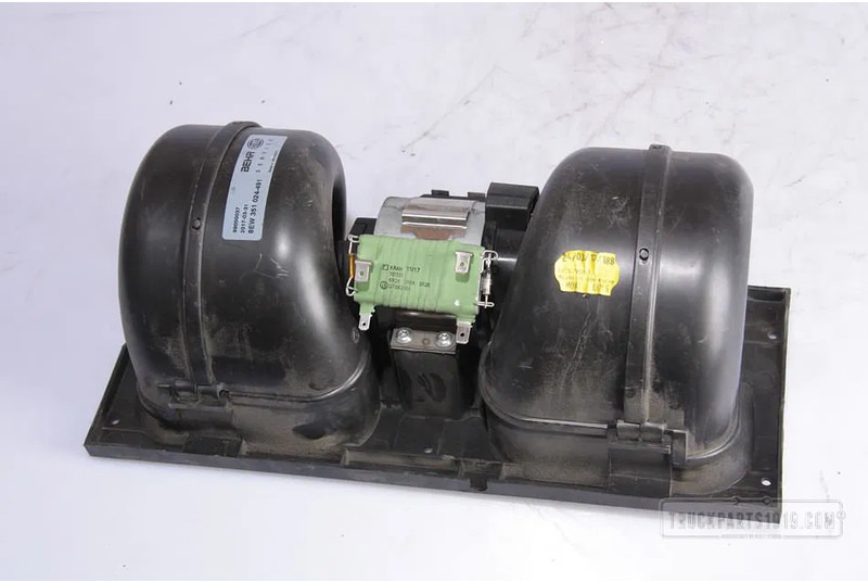 DAF 1672646 Kachel ventilator DAF XF - Отопление/ Вентиляция для Грузовиков: фото 1 DAF 1672646 Kachel ventilator DAF XF - Отопление/ Вентиляция для Грузовиков: фото 1