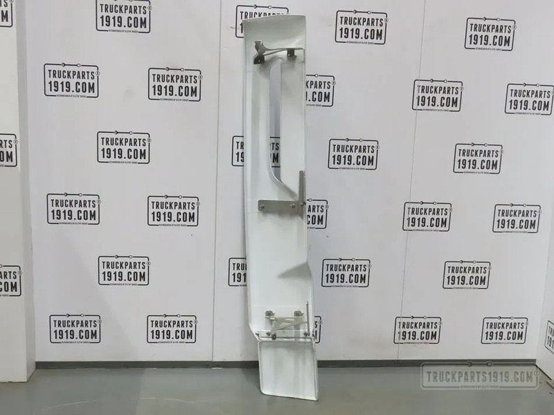 DAF 2036617 Zijfender Li. DAF CF - Аэродинамика/ Спойлеры для Грузовиков: фото 2 DAF 2036617 Zijfender Li. DAF CF - Аэродинамика/ Спойлеры для Грузовиков: фото 2