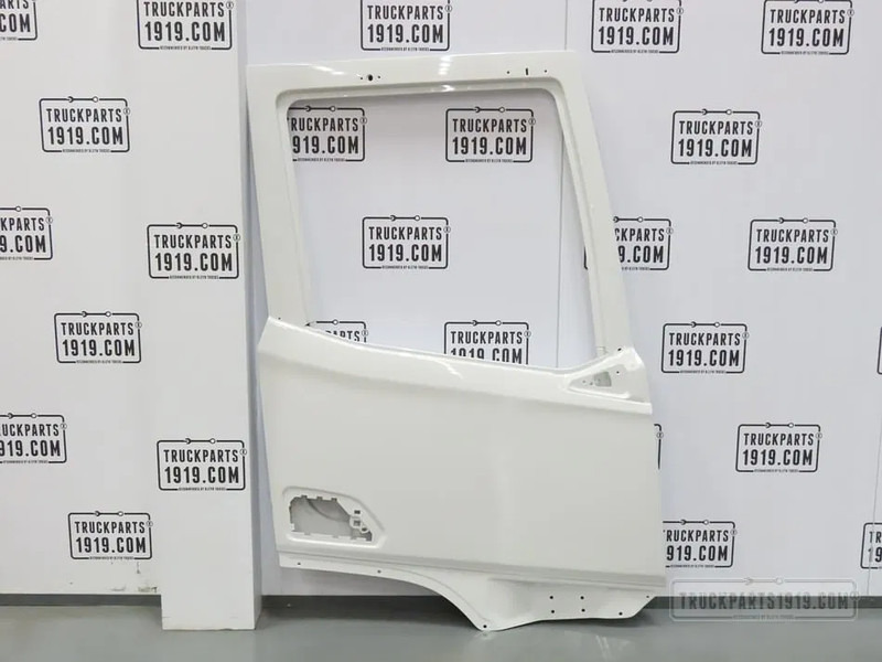 DAF 2197012 | Portier XG Rechts - Дверь и запчасти для Грузовиков: фото 1 DAF 2197012 | Portier XG Rechts - Дверь и запчасти для Грузовиков: фото 1