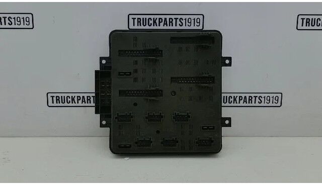 DAF Electrical System Centrale electra box DAF LF - Электрическая система для Грузовиков: фото 2 DAF Electrical System Centrale electra box DAF LF - Электрическая система для Грузовиков: фото 2