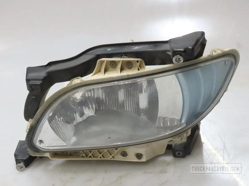 DAF Lighting Mistlamp Li. DAF - Противотуманная фара для Грузовиков: фото 1 DAF Lighting Mistlamp Li. DAF - Противотуманная фара для Грузовиков: фото 1
