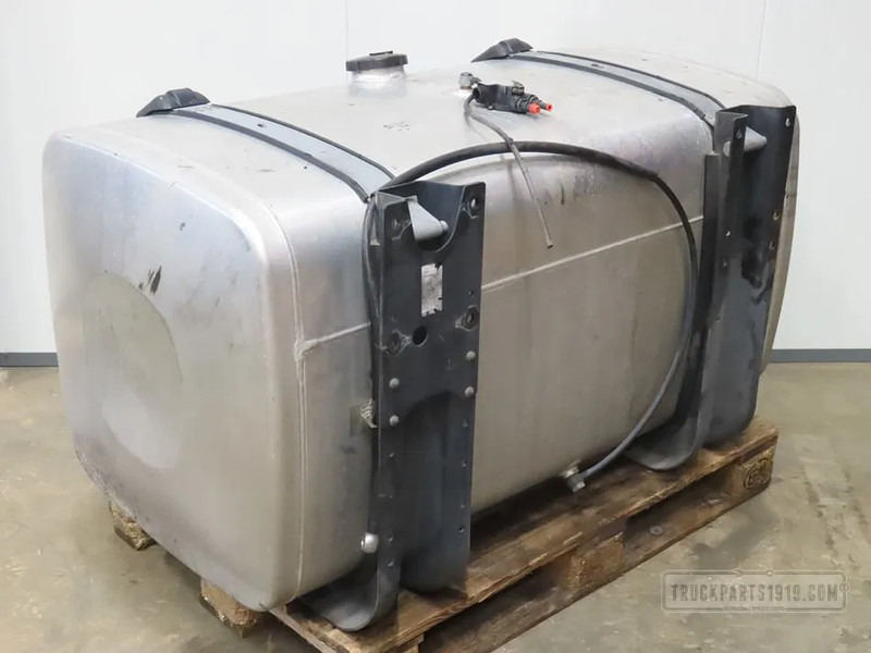 MAN 81.12201-5887 | Brandstoftank + steunen - Топливный бак для Грузовиков: фото 2 MAN 81.12201-5887 | Brandstoftank + steunen - Топливный бак для Грузовиков: фото 2