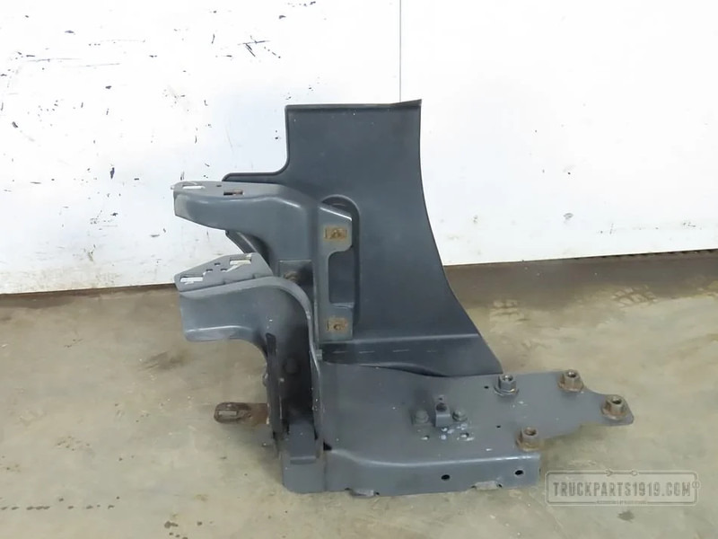 Mercedes-Benz Body & Chassis Parts Instapdrager Re. MB MP4 - Боковая подножка для Грузовиков: фото 1 Mercedes-Benz Body & Chassis Parts Instapdrager Re. MB MP4 - Боковая подножка для Грузовиков: фото 1