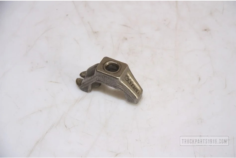 Mercedes-Benz Engines & Parts Klemstuk klep - Головка блока для Грузовиков: фото 1 Mercedes-Benz Engines & Parts Klemstuk klep - Головка блока для Грузовиков: фото 1