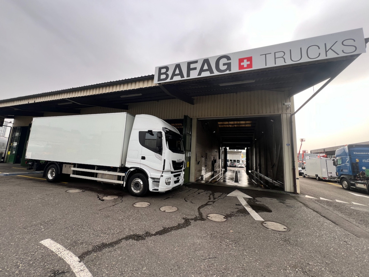 IVECO 190S46 Stralis - Грузовик с закрытым кузовом: фото 2 IVECO 190S46 Stralis - Грузовик с закрытым кузовом: фото 2