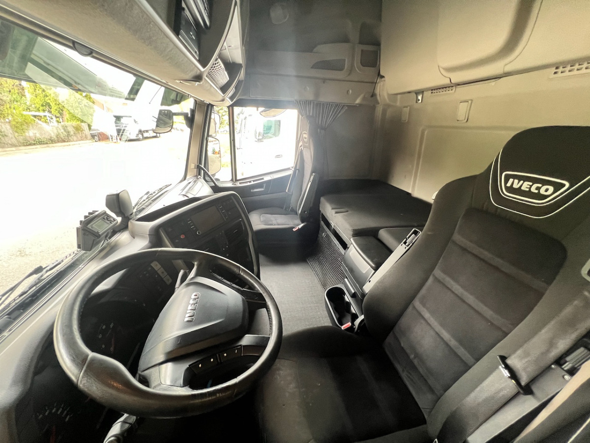 IVECO 190S46 Stralis - Грузовик с закрытым кузовом: фото 4 IVECO 190S46 Stralis - Грузовик с закрытым кузовом: фото 4