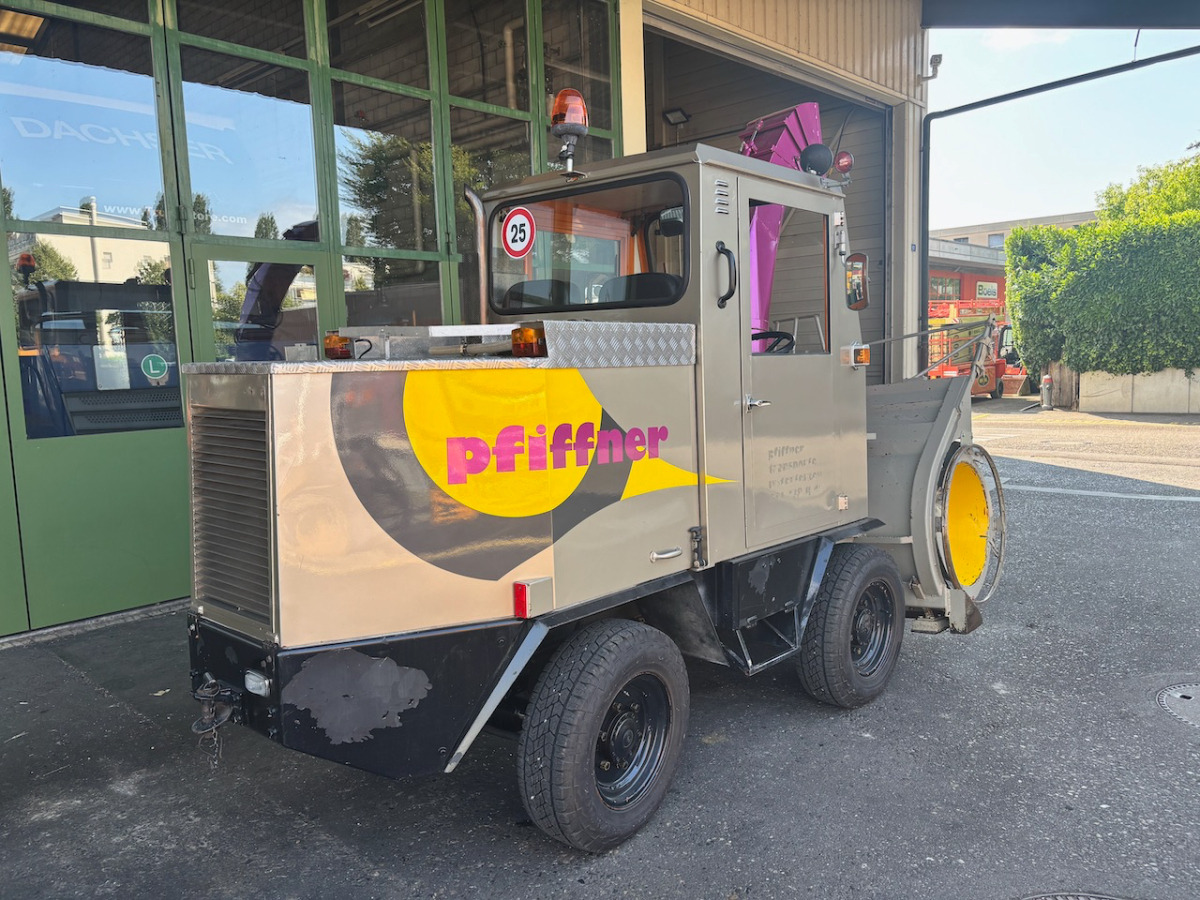 Marke Rolba R 200 - Коммунальная/ Специальная техника: фото 5 Marke Rolba R 200 - Коммунальная/ Специальная техника: фото 5