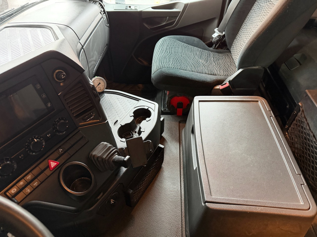 MERCEDES Arocs 4451 - Самосвал: фото 5 MERCEDES Arocs 4451 - Самосвал: фото 5