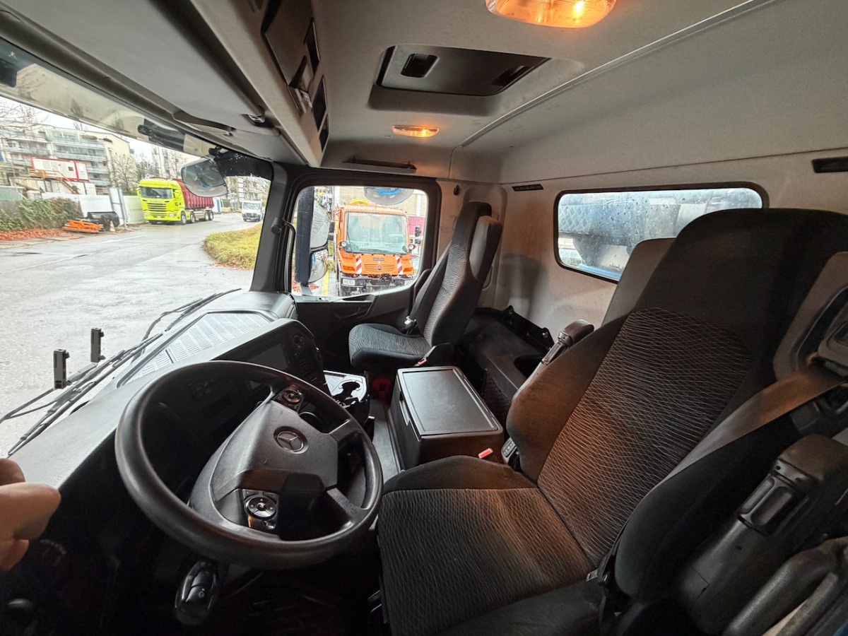 MERCEDES Arocs 4451 - Самосвал: фото 4 MERCEDES Arocs 4451 - Самосвал: фото 4