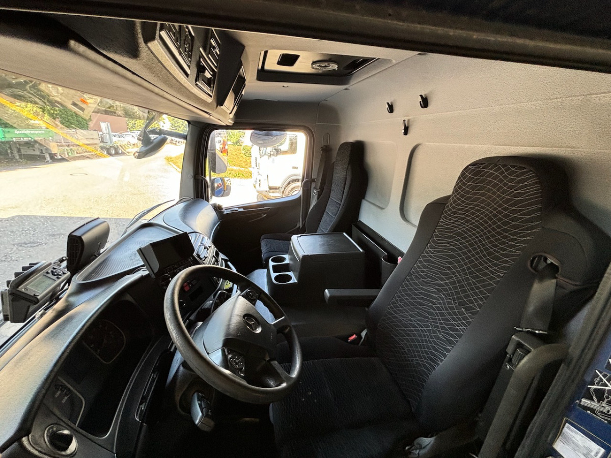 MERCEDES Atego 1224 - Тентованный грузовик: фото 4 MERCEDES Atego 1224 - Тентованный грузовик: фото 4