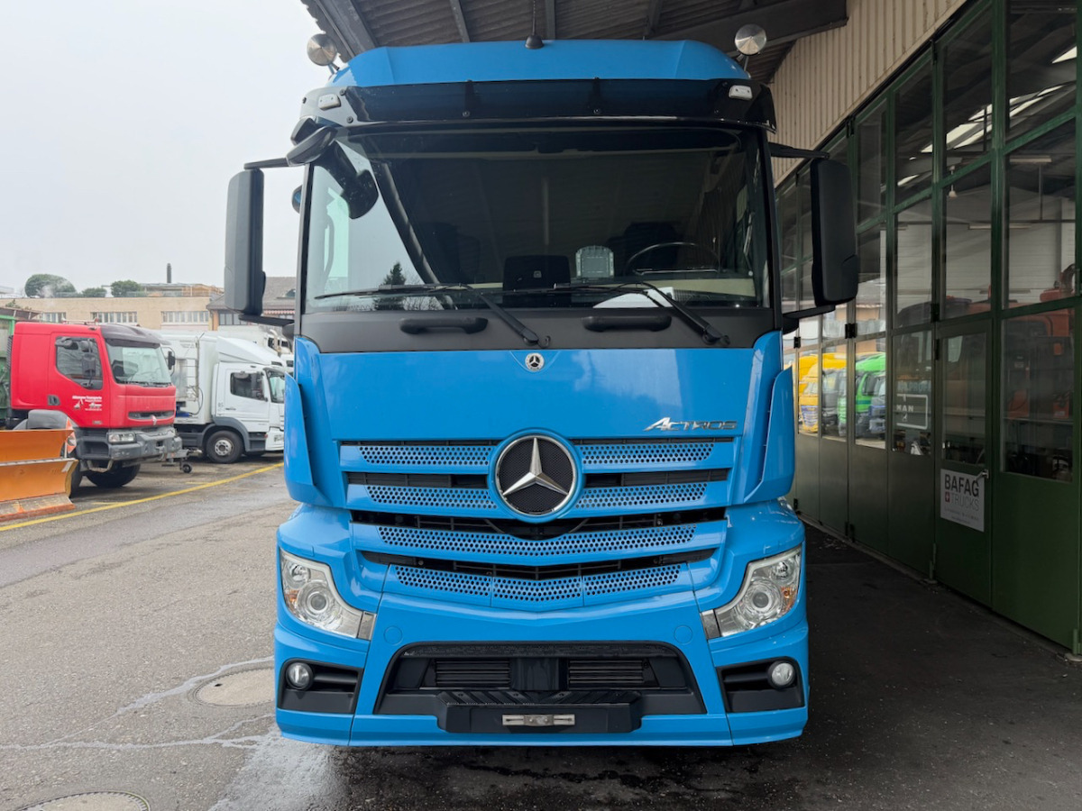 MERCEDES Mercedes Actros 1833L - Тентованный грузовик: фото 3 MERCEDES Mercedes Actros 1833L - Тентованный грузовик: фото 3