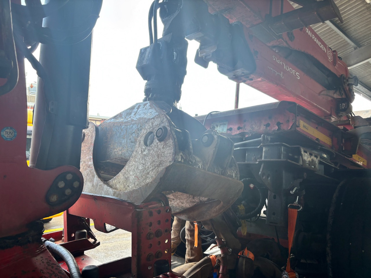 Лесовоз, Автоманипулятор SCANIA G490 6x2: фото 16 Лесовоз, Автоманипулятор SCANIA G490 6x2: фото 16