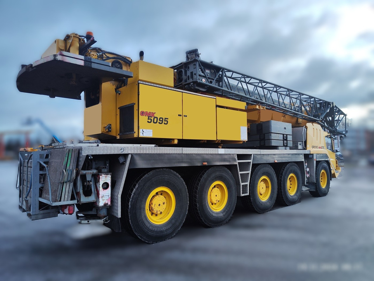 Grove GMK 5095 - Мобильный кран: фото 2 Grove GMK 5095 - Мобильный кран: фото 2