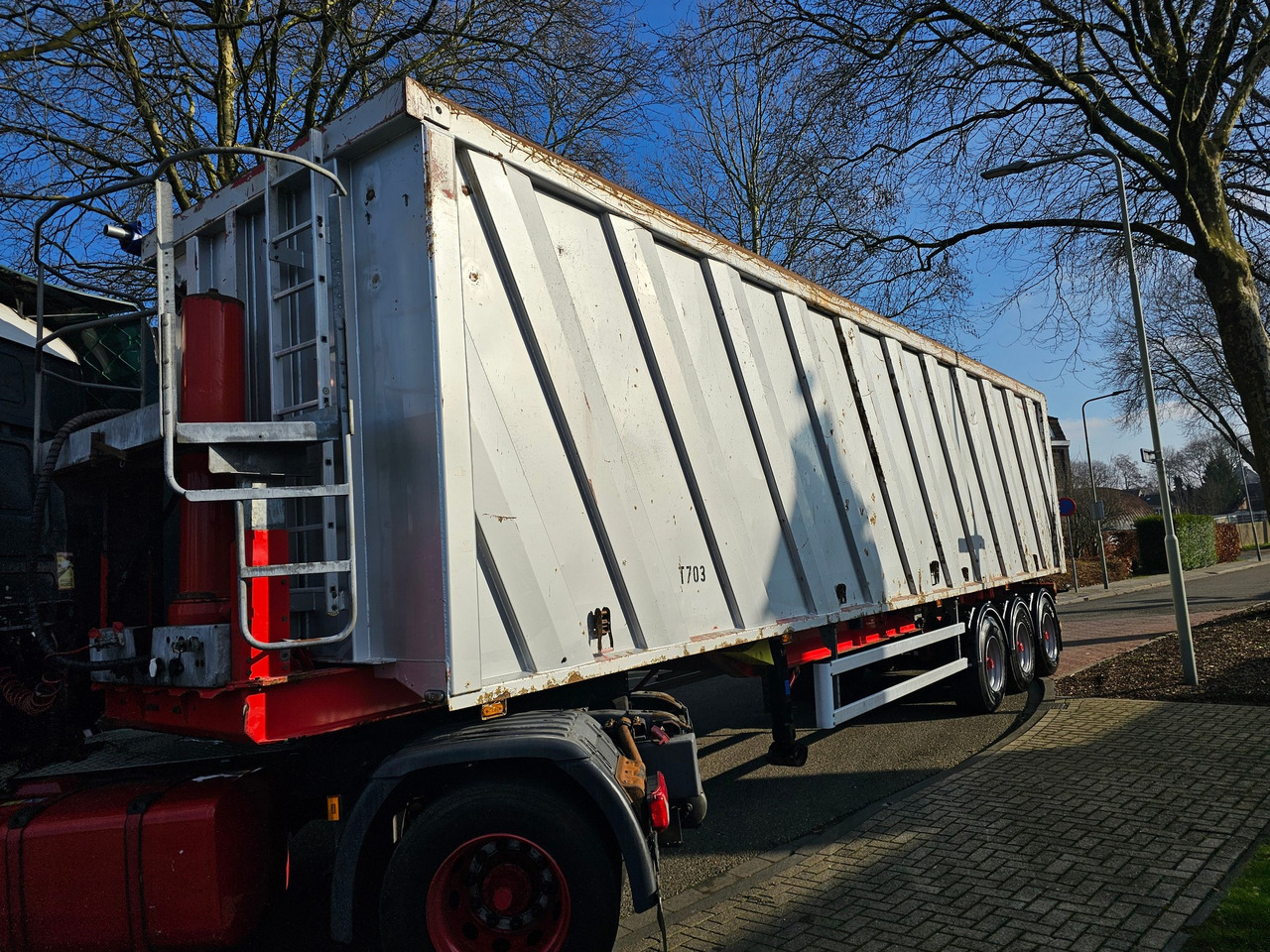 KH Trailer S42B Scraptipper 68 M3 - Самосвальный полуприцеп: фото 5 KH Trailer S42B Scraptipper 68 M3 - Самосвальный полуприцеп: фото 5