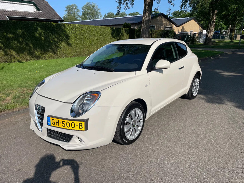 Alfa Romeo MiTo ZEER MOOI in prijs verlaagt - Хэтчбек: фото 2 Alfa Romeo MiTo ZEER MOOI in prijs verlaagt - Хэтчбек: фото 2