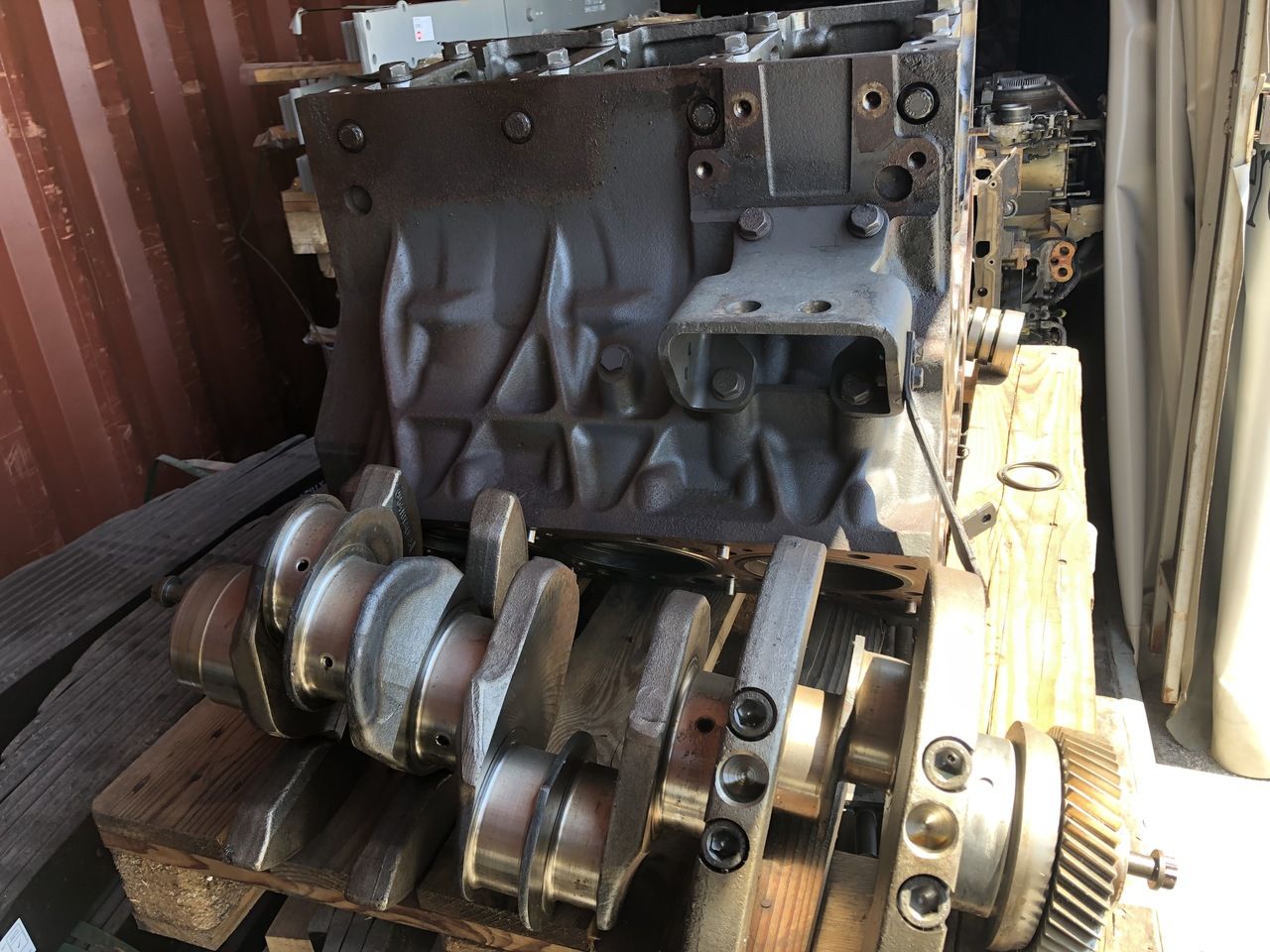 CRANKCASE-CRANKSHAFT ACTROS EURO2-3-4-5 - Блок цилиндров для Грузовиков: фото 2 CRANKCASE-CRANKSHAFT ACTROS EURO2-3-4-5 - Блок цилиндров для Грузовиков: фото 2