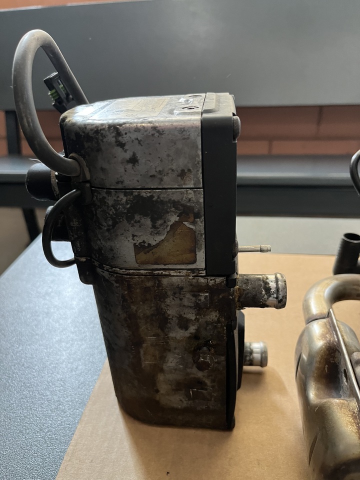 HOT AIR AUXILIARY HEATER EBERSPACHER SPRINTER - Отопление/ Вентиляция для Лёгких коммерческих автомобилей: фото 3 HOT AIR AUXILIARY HEATER EBERSPACHER SPRINTER - Отопление/ Вентиляция для Лёгких коммерческих автомобилей: фото 3