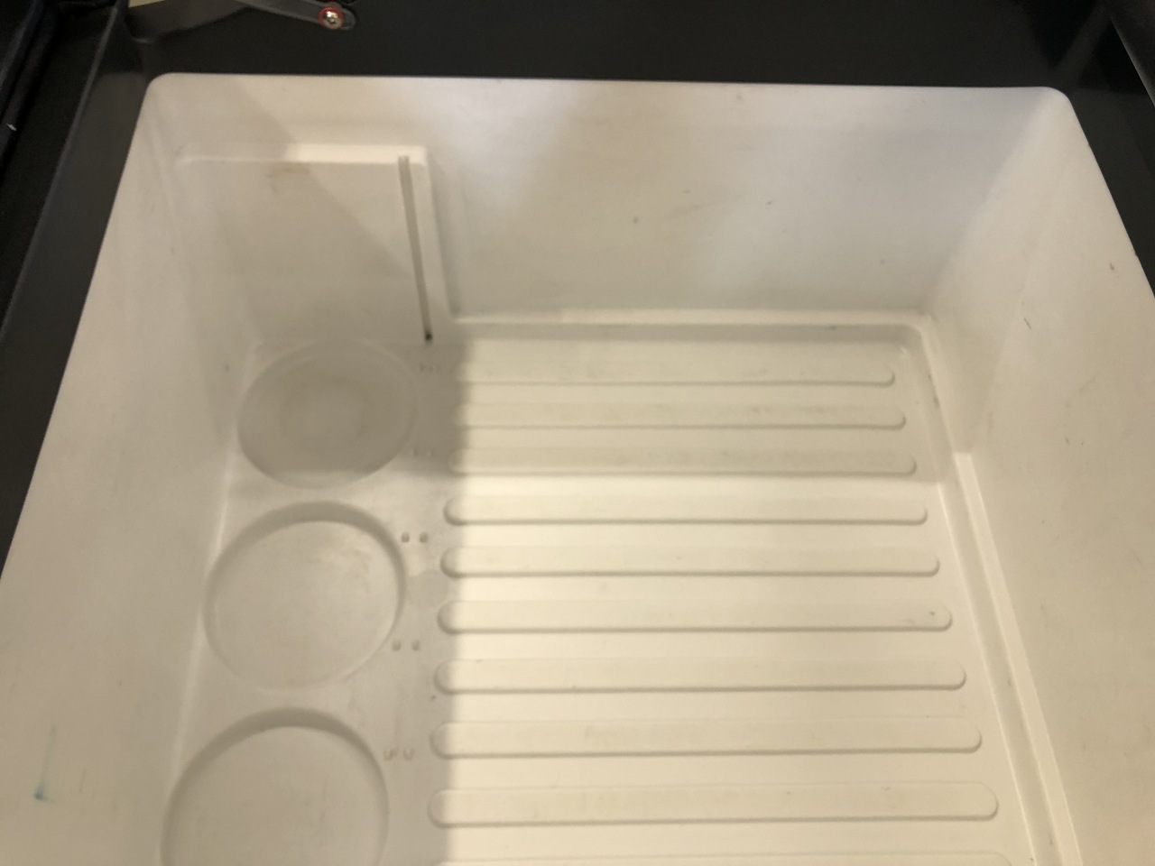 MAN TGS COOL BOX ASSEMBLY - Кабина и интерьер для Грузовиков: фото 4 MAN TGS COOL BOX ASSEMBLY - Кабина и интерьер для Грузовиков: фото 4